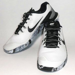 Nike metcon 4 White/Black